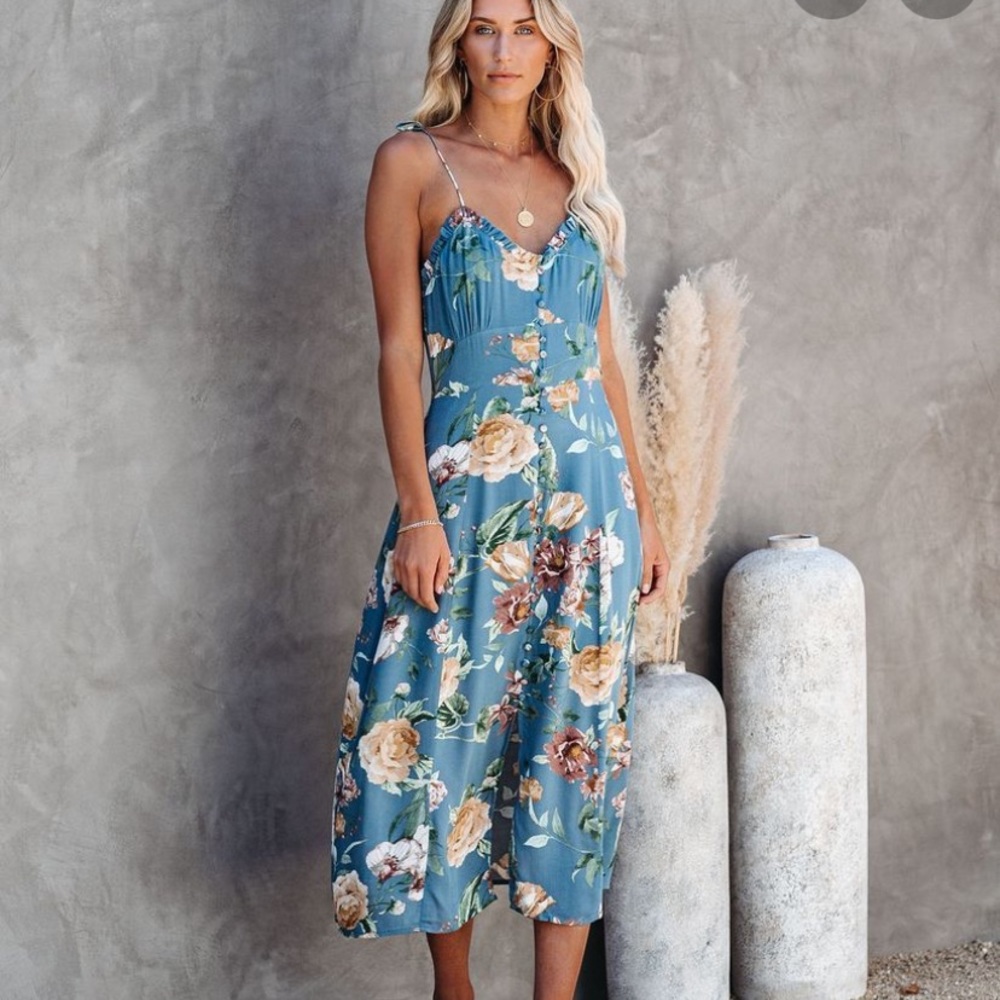 Ruffle dress by Vici